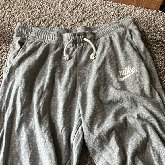 too big - Picture 1 of 3